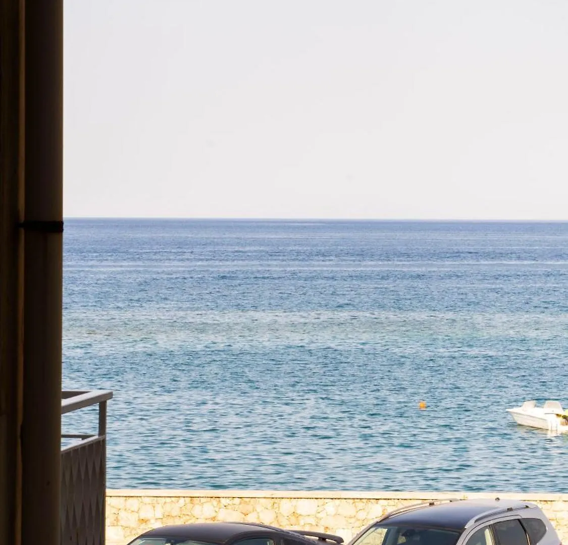 Argyros Rooms Giardini Naxos Italien